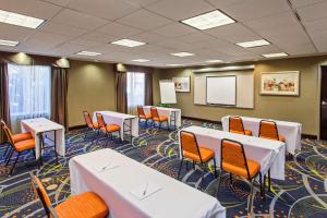 Hampton Inn & Suites Merced 3