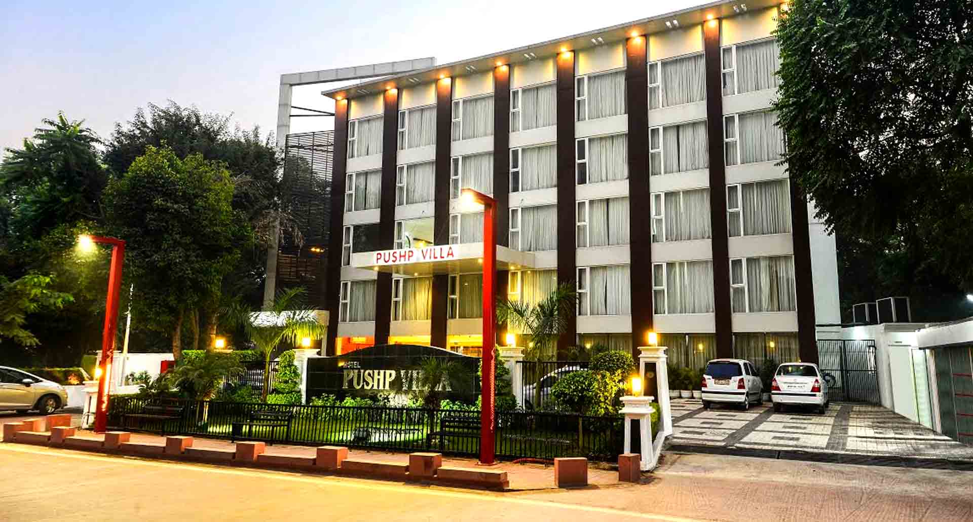 Hotel Pushp Villa 1