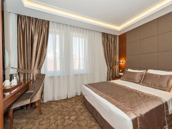Glorious Hotel 4