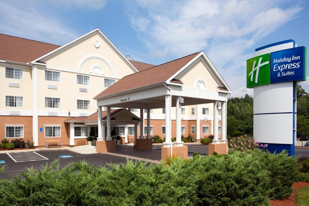 Holiday Inn Express Hotel & Suites Boston - Marlboro  1