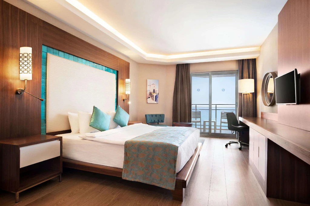Ramada Hotel & Suites by Wyndham  2