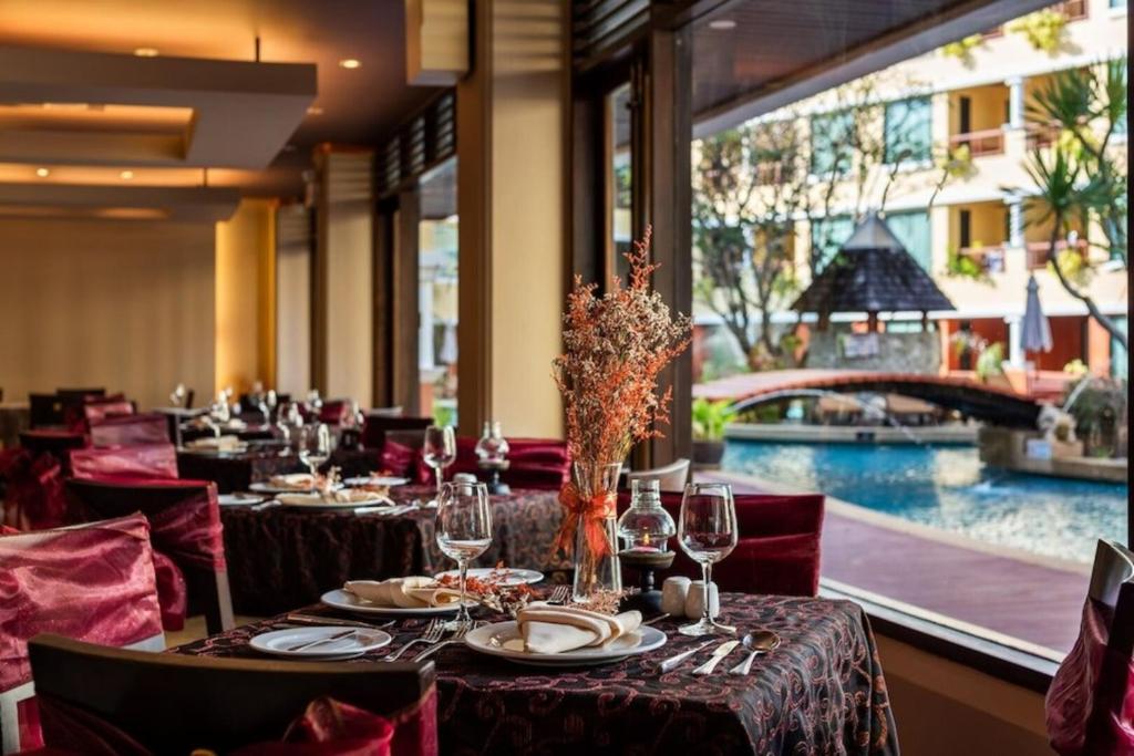 Patong Paragon Resort & Spa 10