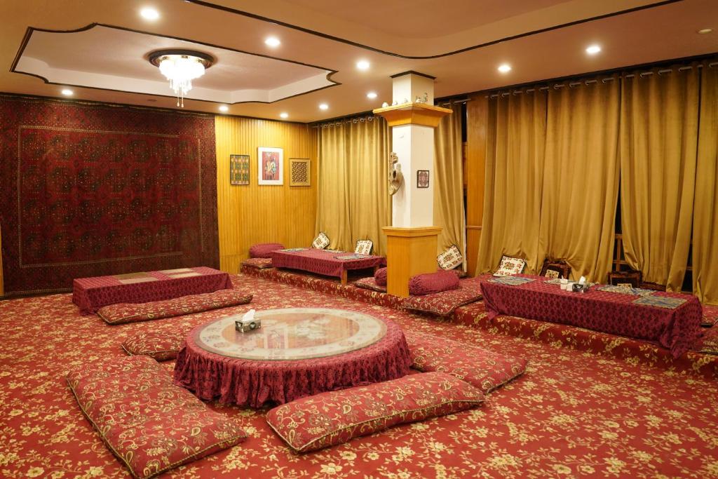 Hunza Darbar Hotel 6