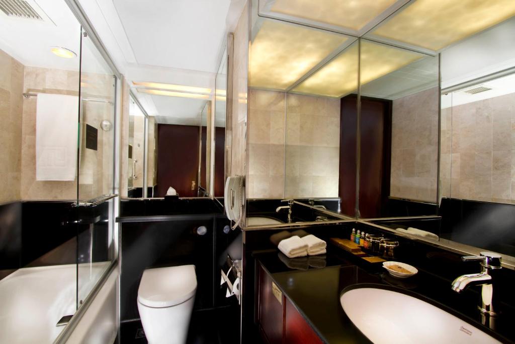 Regal Kowloon Hotel 1