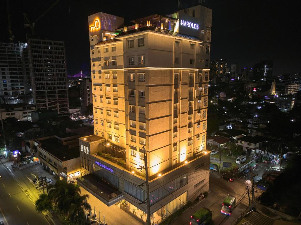 Harolds Hotel 3