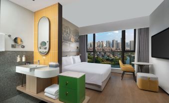Holiday Inn Hotel and Suites  5