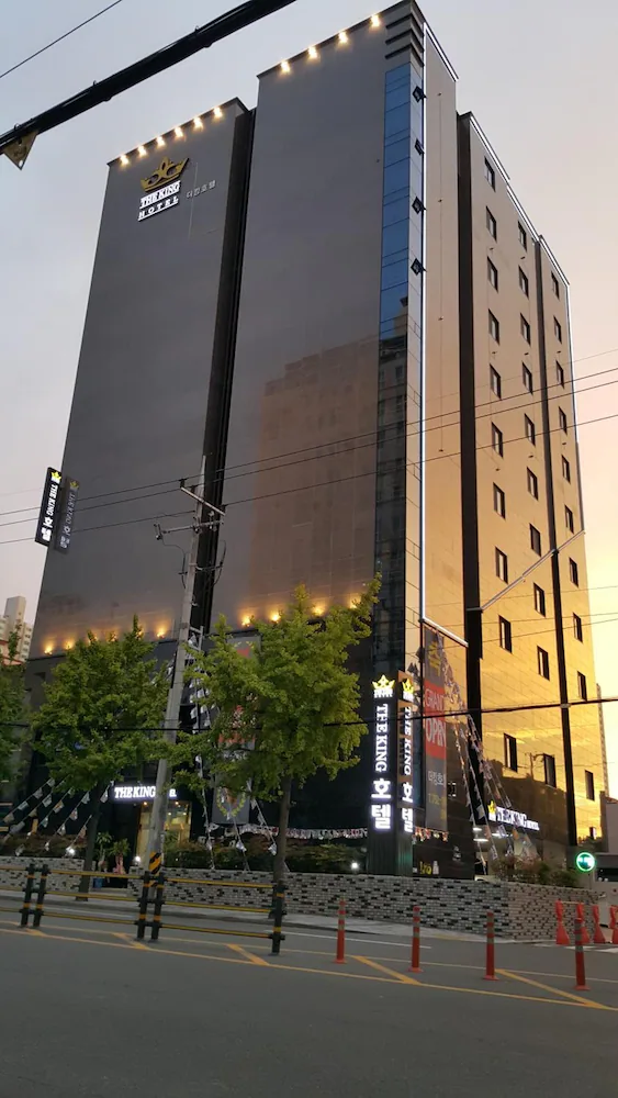 The King Hotel 1