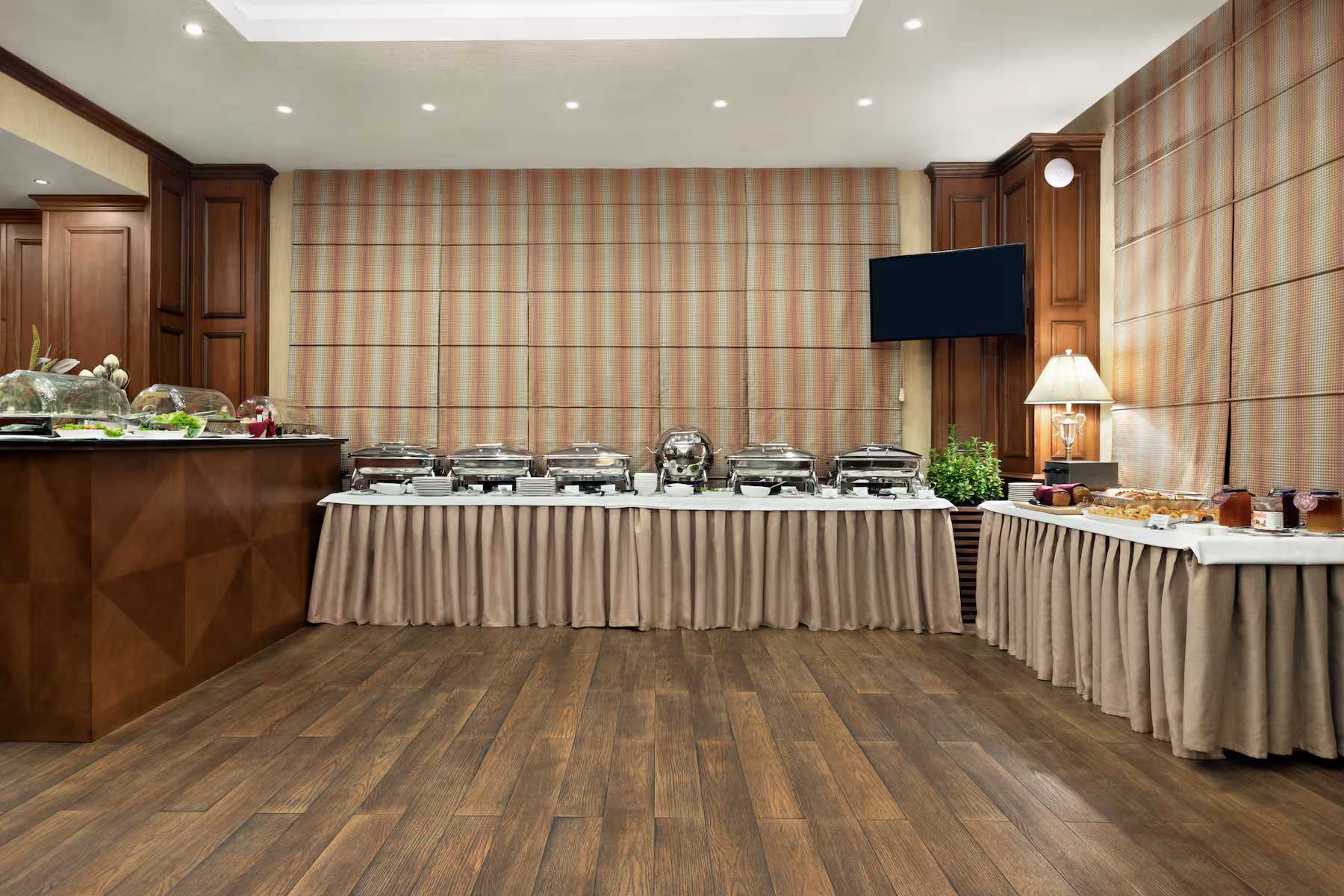Ramada by Wyndham Bishkek Centre 18