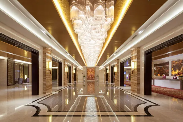 Airport JianGuoYinPu Hotel 6