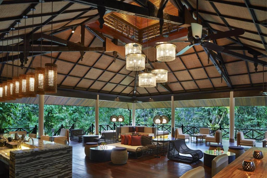 Mulu Marriott Resort & Spa 17