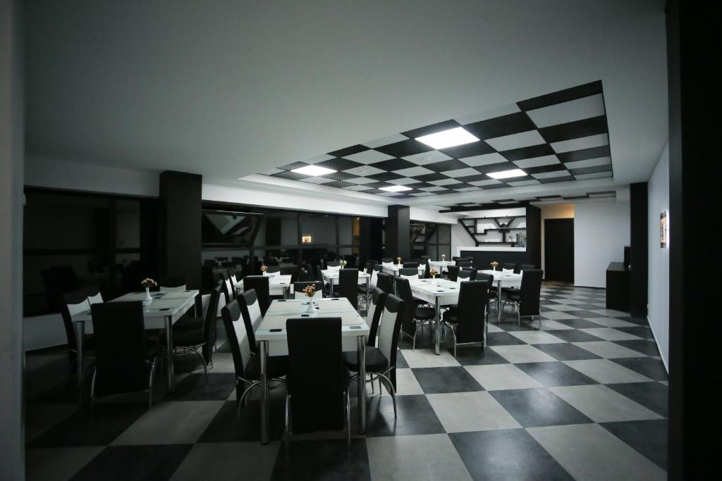 West Tower Hotel 4