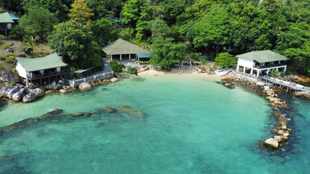 Minang Cove Resort  7