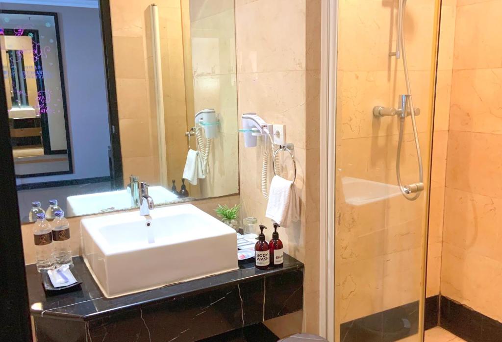 Gradn Jatra Hotel 3