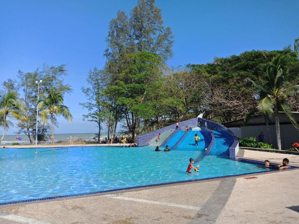 Bayu Balau Beach Resort  9