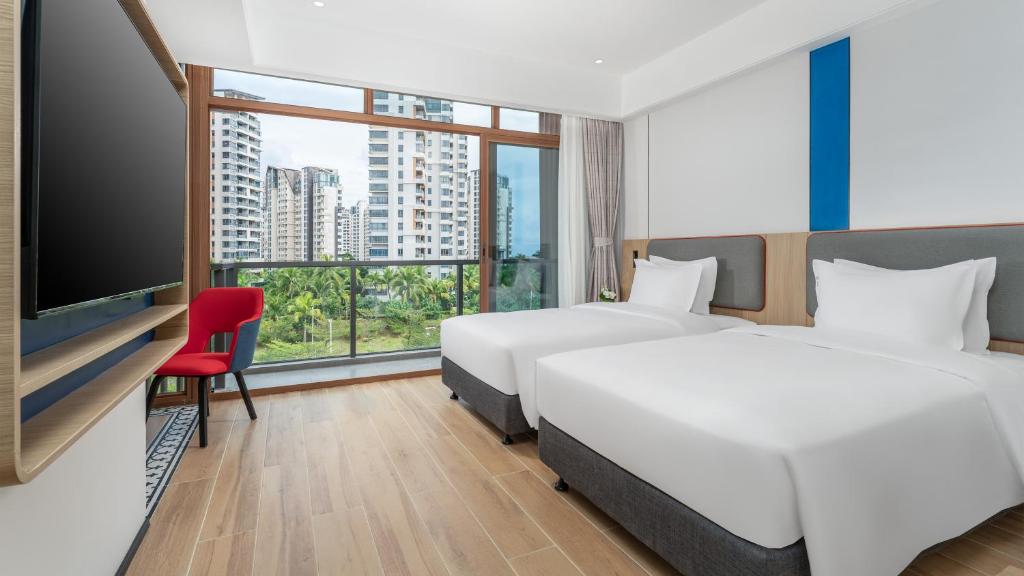 Holiday Inn Express 1