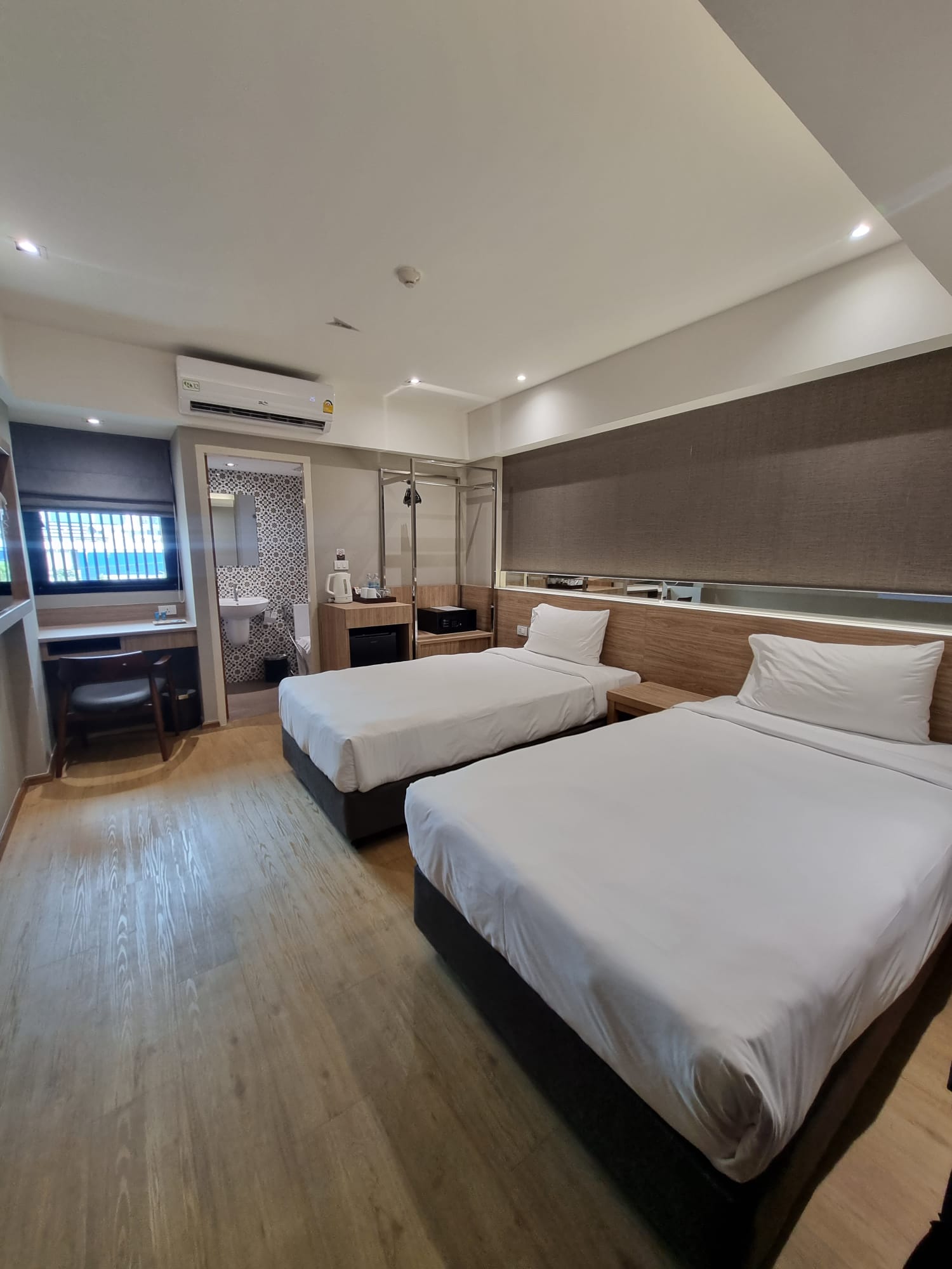Almas Hotel 1