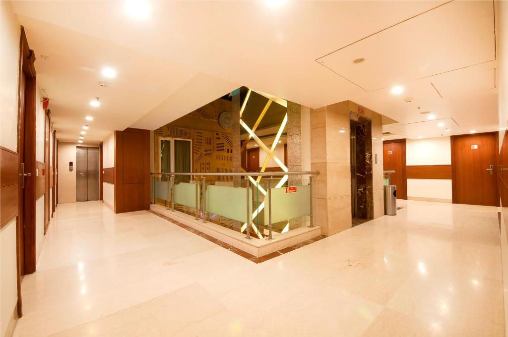 Regent Grand Hotel 2