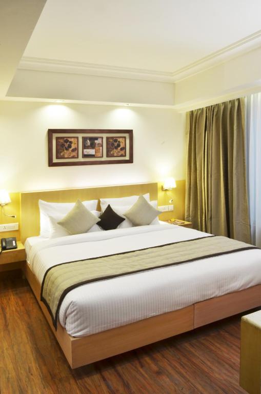 Regent Grand Hotel 4