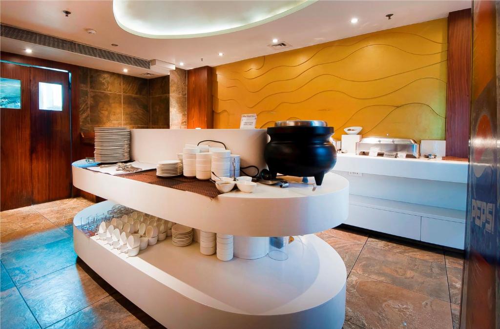Regent Grand Hotel 7