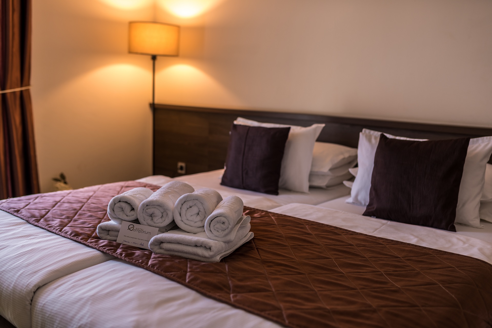 Emporium Hotel  1