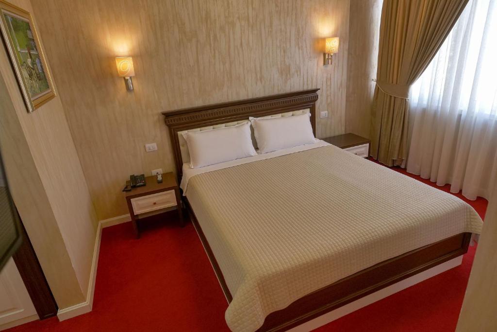 Rozafa Hotel 1