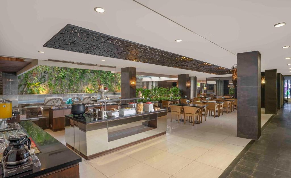 Solaris Hotel Kuta 4