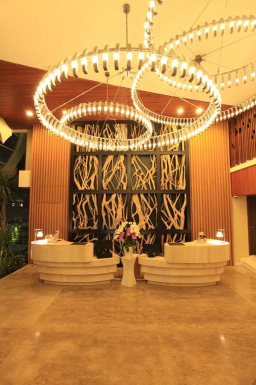Bedrock Hotel Kuta 5