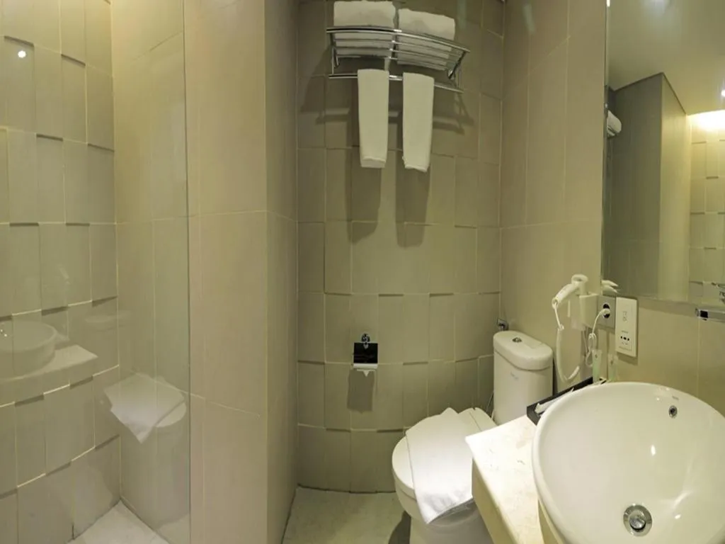 Bedrock Hotel Kuta 2