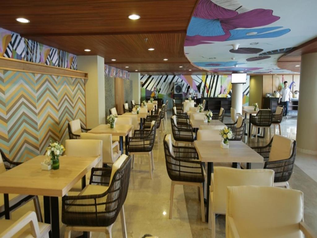 Bedrock Hotel Kuta 3