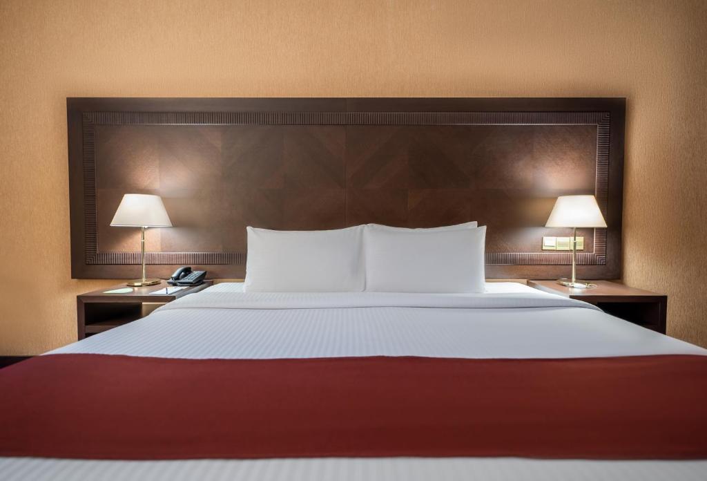 Albaron Hotel  1