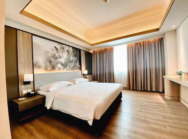 Orchardz Hotel Jayakarta 1