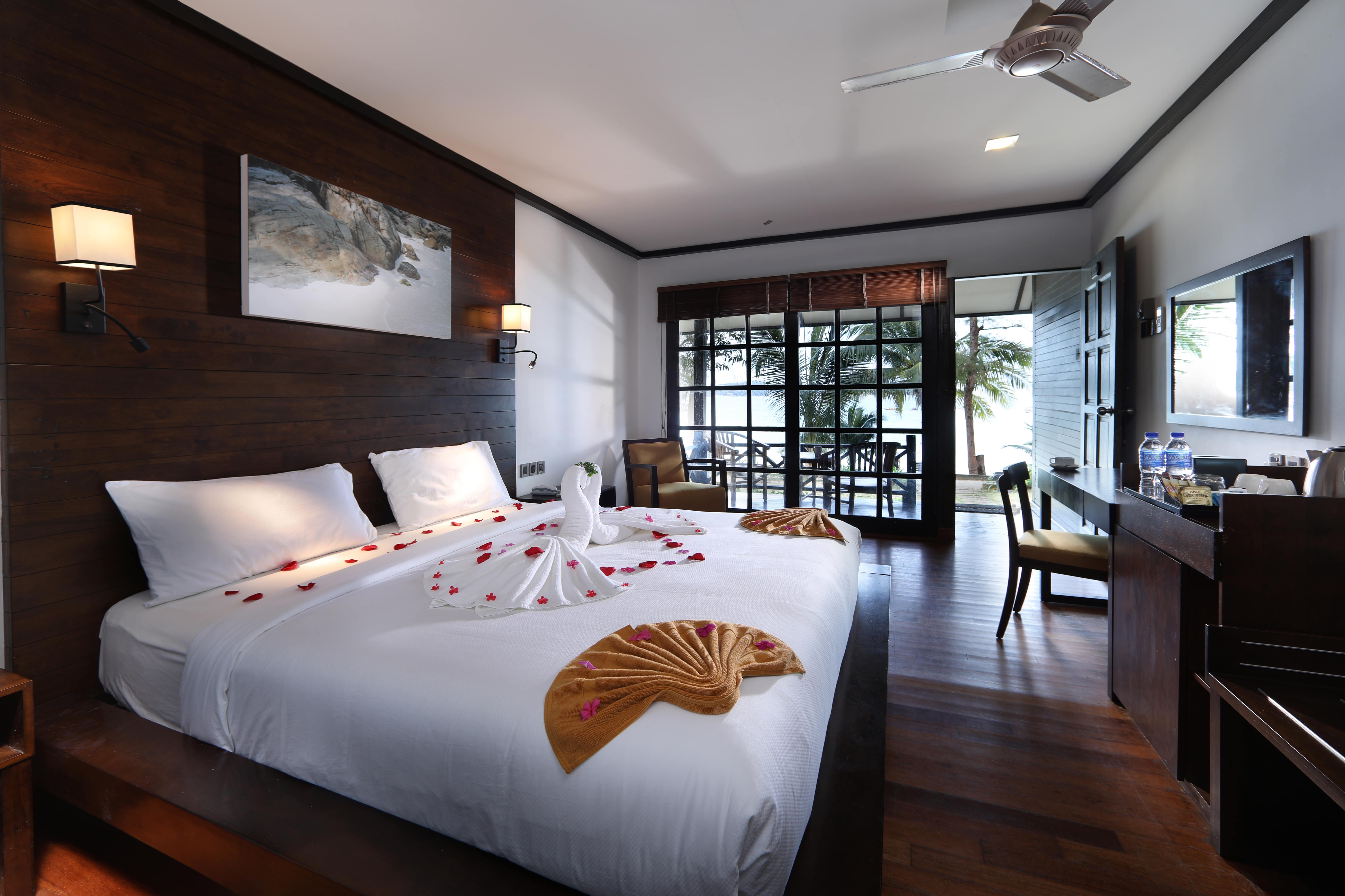 Premeir Beachfront, Perhentian Island Resort  1