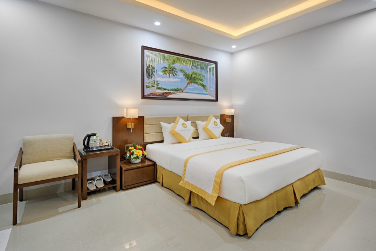 Merry Hotel 1