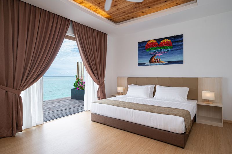 Super King, Sand Bay Resort 1