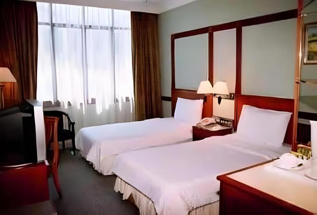 Grand City Hotel 1