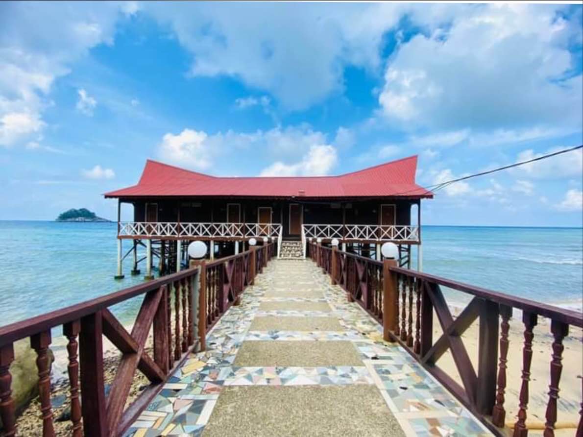 Salang Indah Tioman - Deluxe Seaview Sunset 2