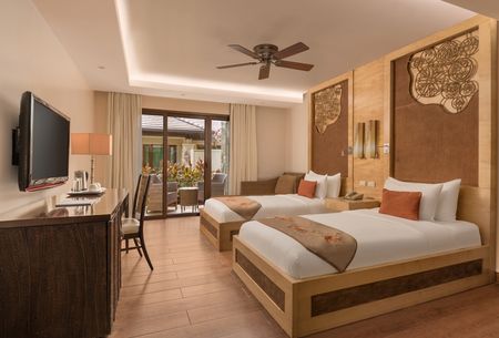 Crimson Resort & Spa Mactan 1