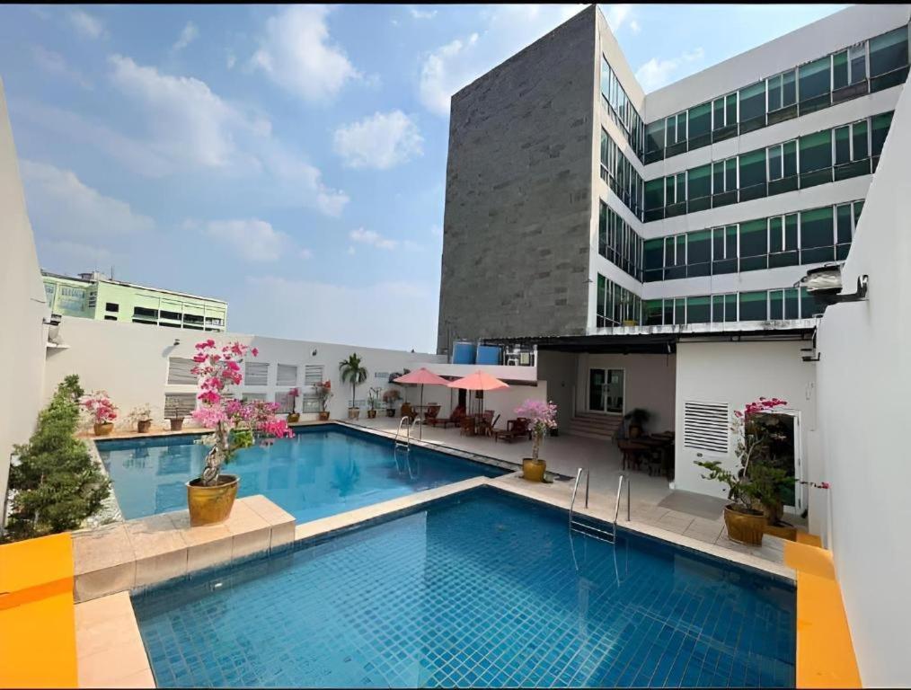 Grand Daira Hotel Palembang 1