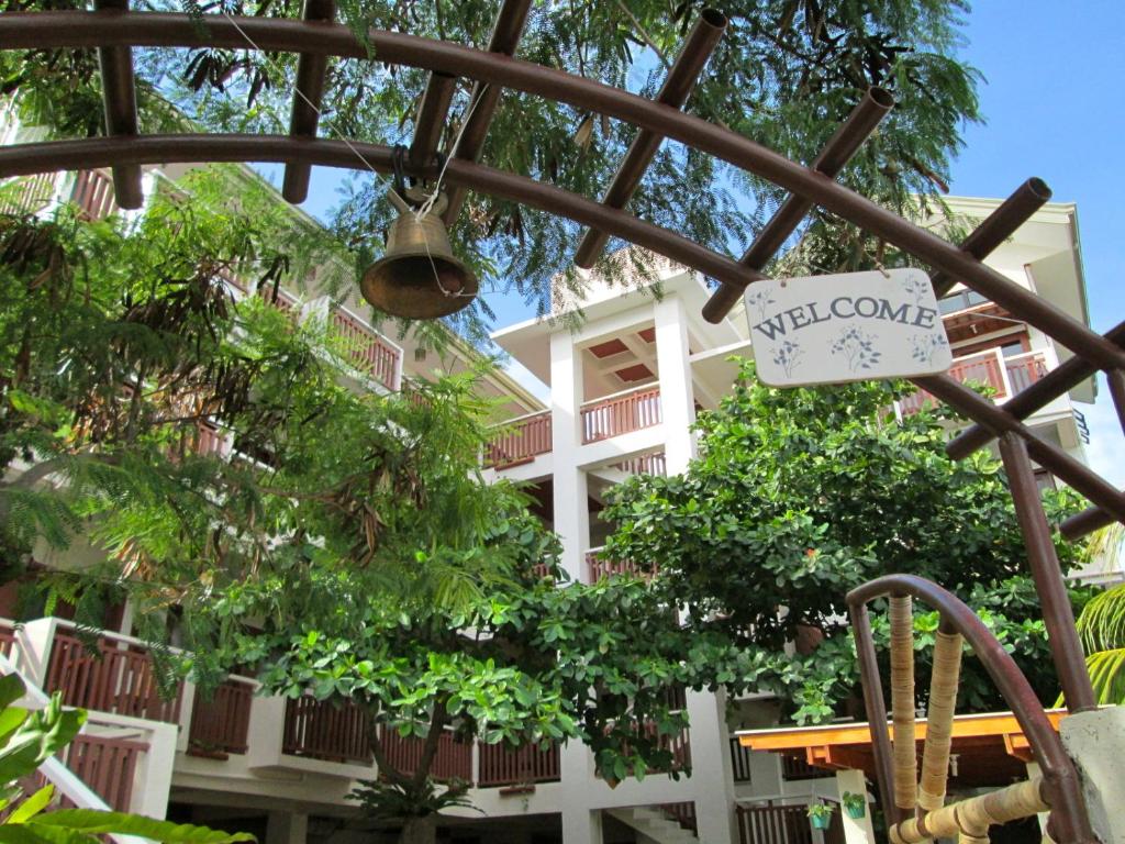 Agos Boracay 1