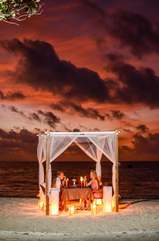 Triton Beach Hotel & Spa 5