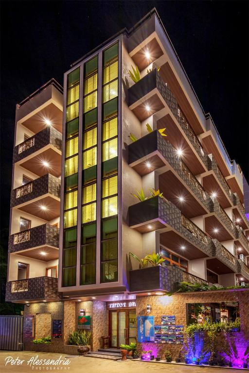 Triton Beach Hotel & Spa 3