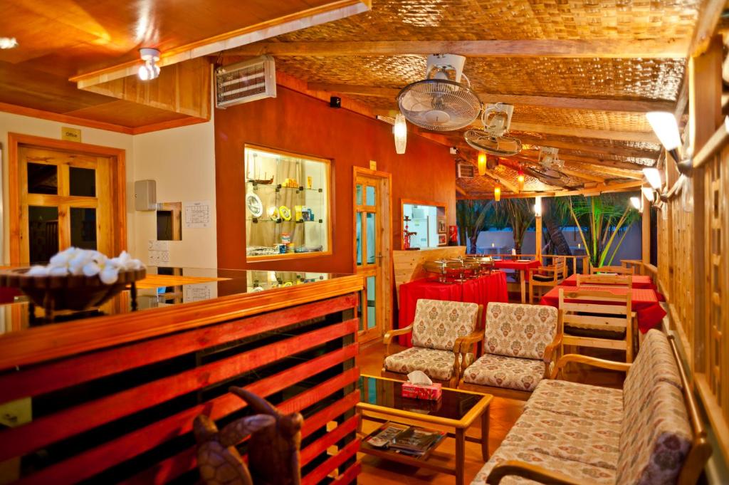 Stingray Beach Inn 4