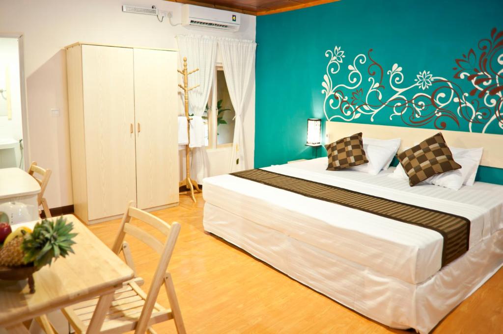 Stingray Beach Inn 1