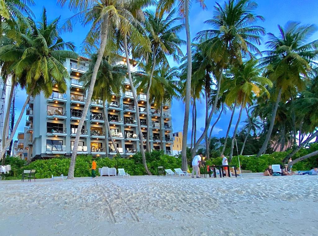 Kaani Grand Seaview 10