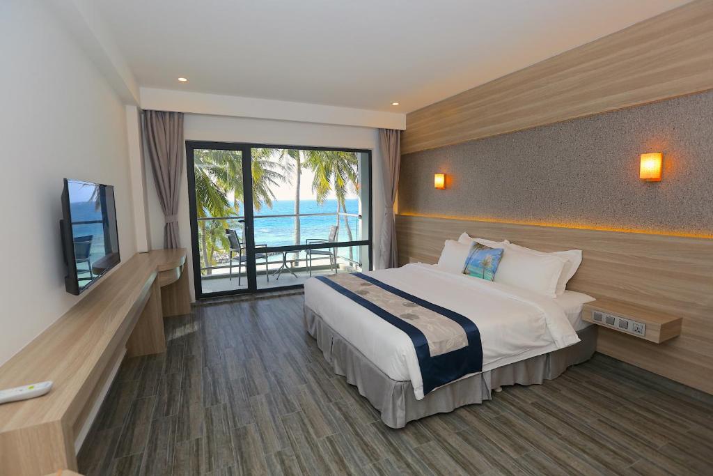 Kaani Grand Seaview 37