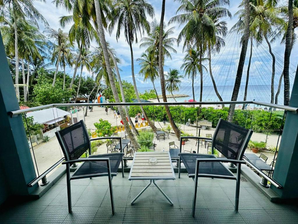 Kaani Grand Seaview 7