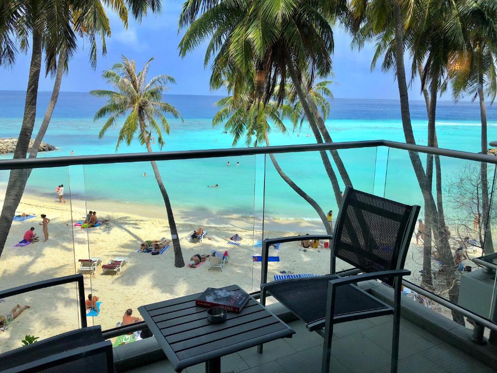 Kaani Grand Seaview 28