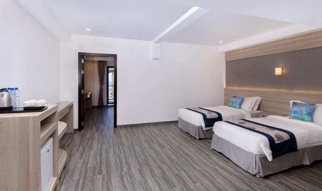 Kaani Grand Seaview 31