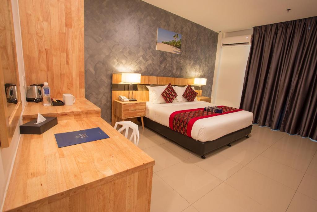 Hotel Adya Express Chenang 1