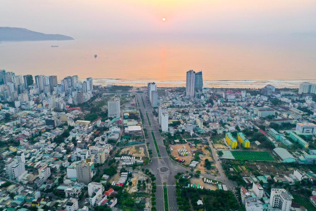 Century Da nang 10